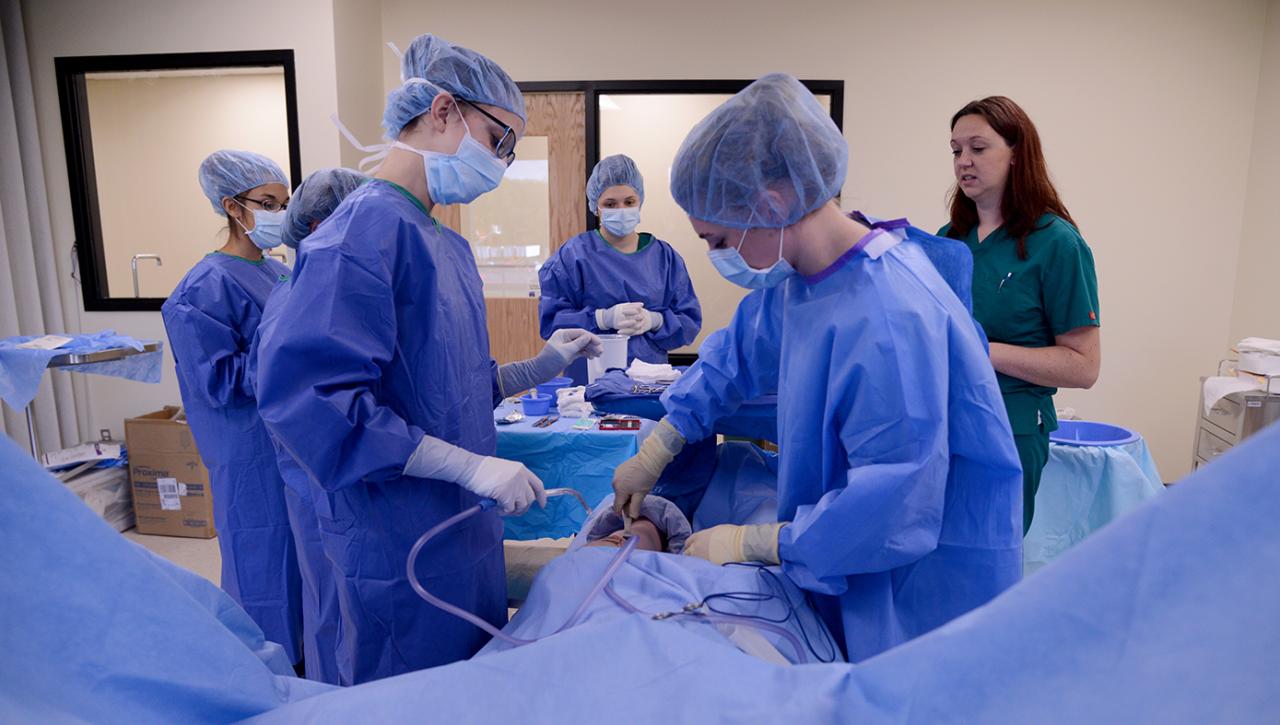 Surgical technology program technician surgery room students eastwick college operation